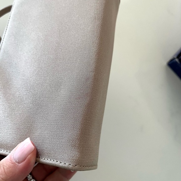 STUART WEITZMAN•taupe evening crossbody bag EUC - Picture 6 of 10